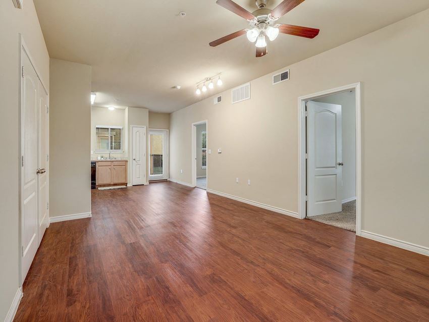 Links At Forest Creek Apartments, 20404 Poppy Hills Trail, Round Rock